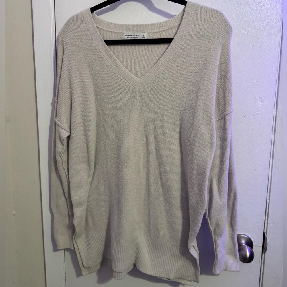Abercrombie & Fitch Women's Soft V-Neck Sweater